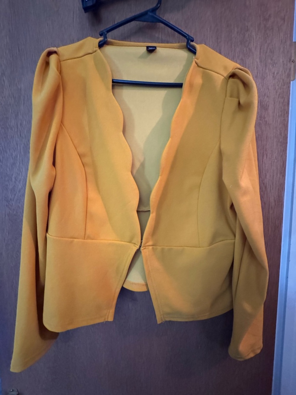 SHEIN Mustard Scallop-Front Puff-Shoulder Blazer